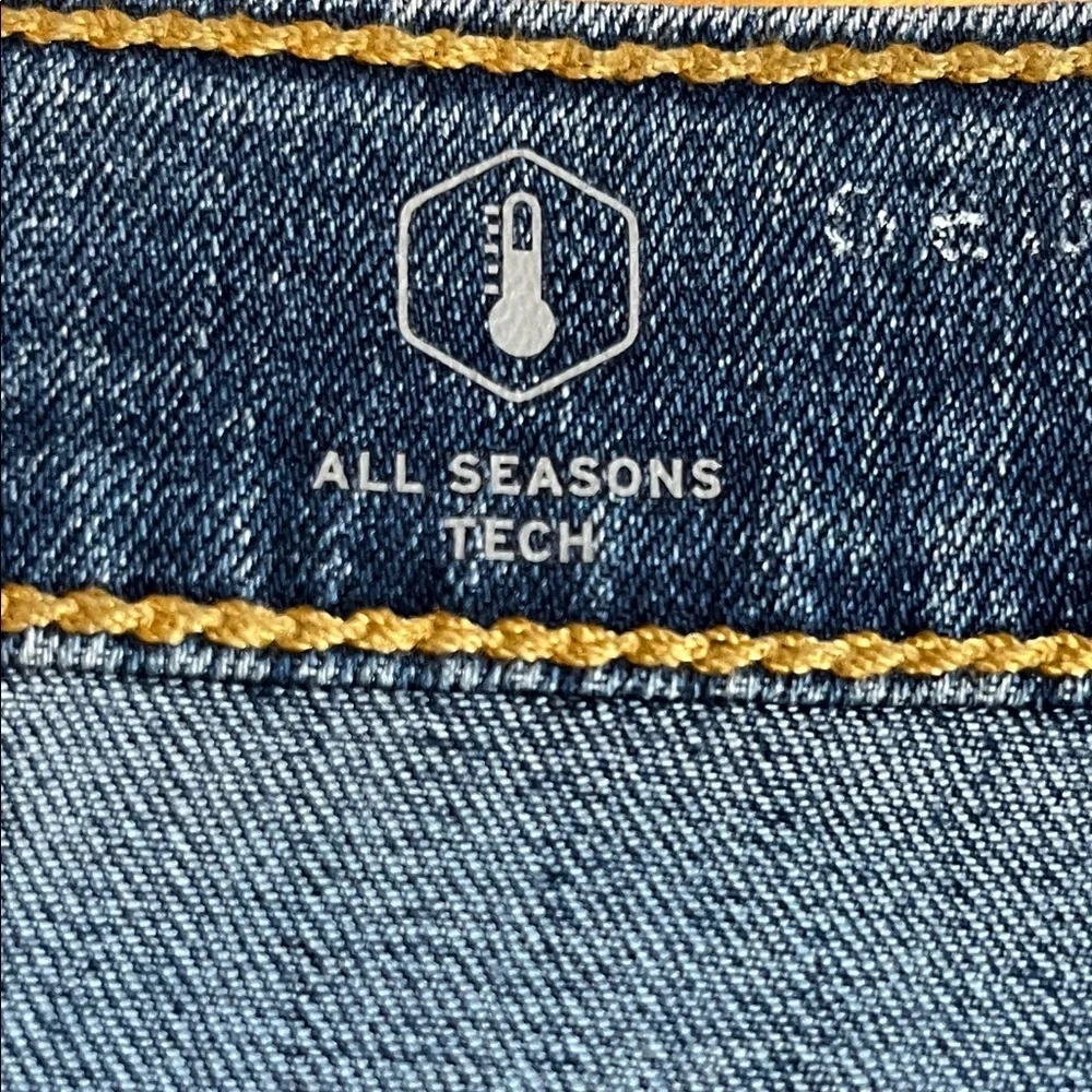 Levi’s 541 All Seasons Tech Men's Blue Jeans Size 46